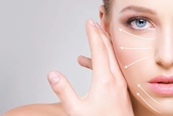 Detalhe de rosto representando os cuidados com a estética